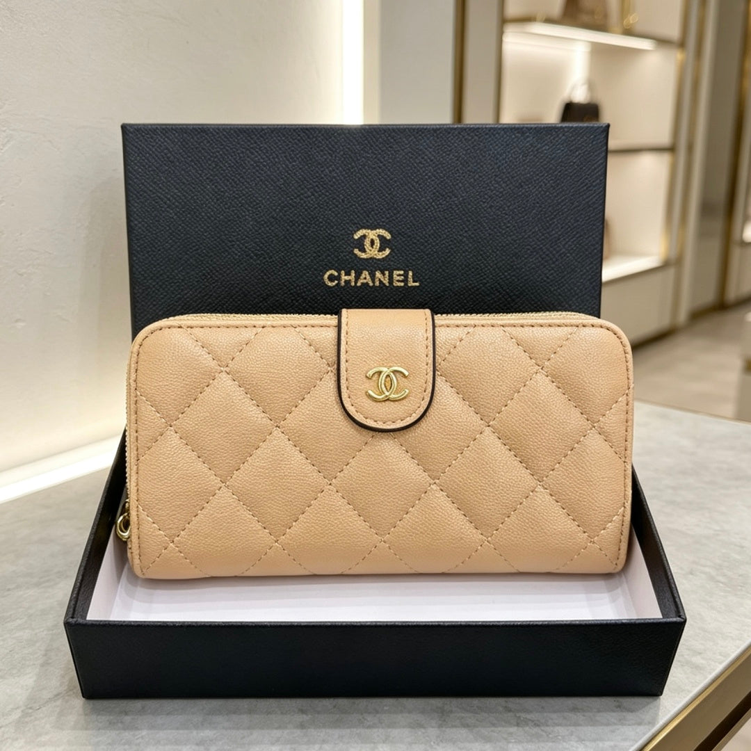 Elegant Khaki CC Leather Wallet
