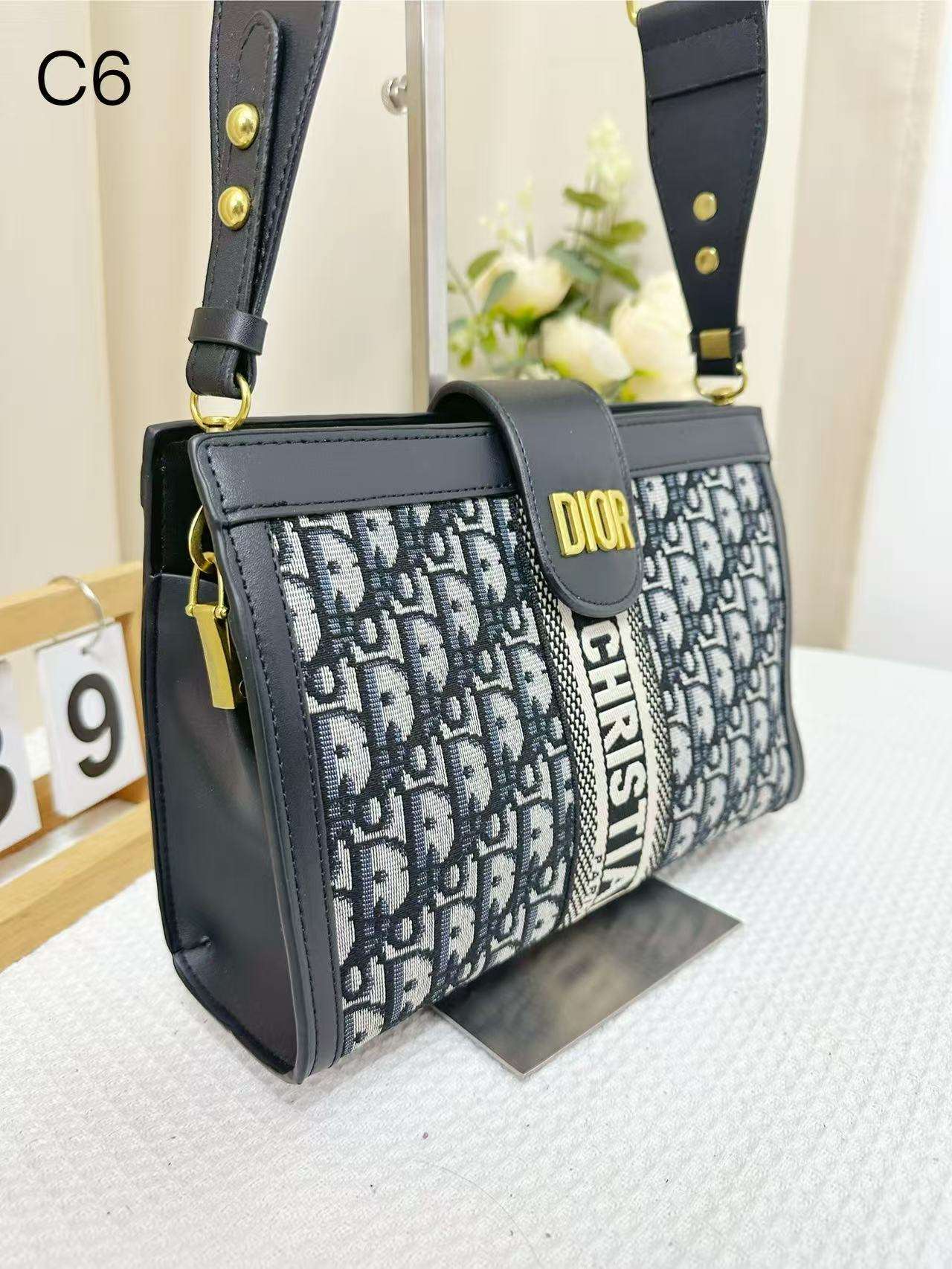 Elegant Jacquard Handbag