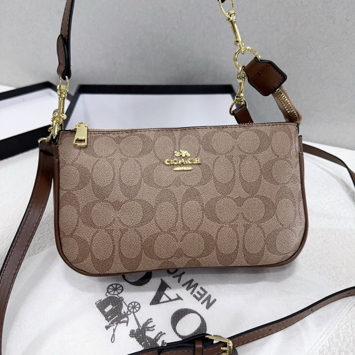 Leather CH Daily Shoulder Bag