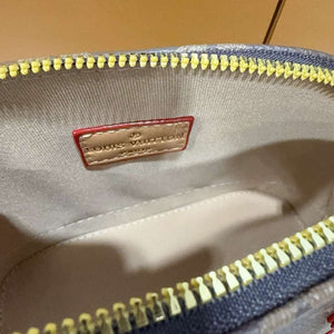 Retro Luxe Carry Bag