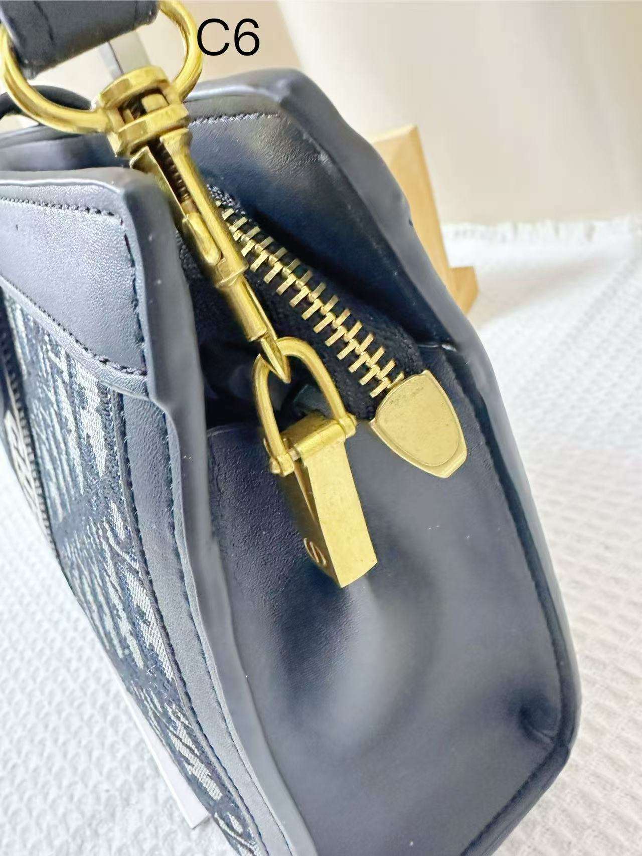 Elegant Jacquard Handbag