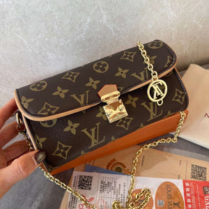 Elegant Lock Flap Bag